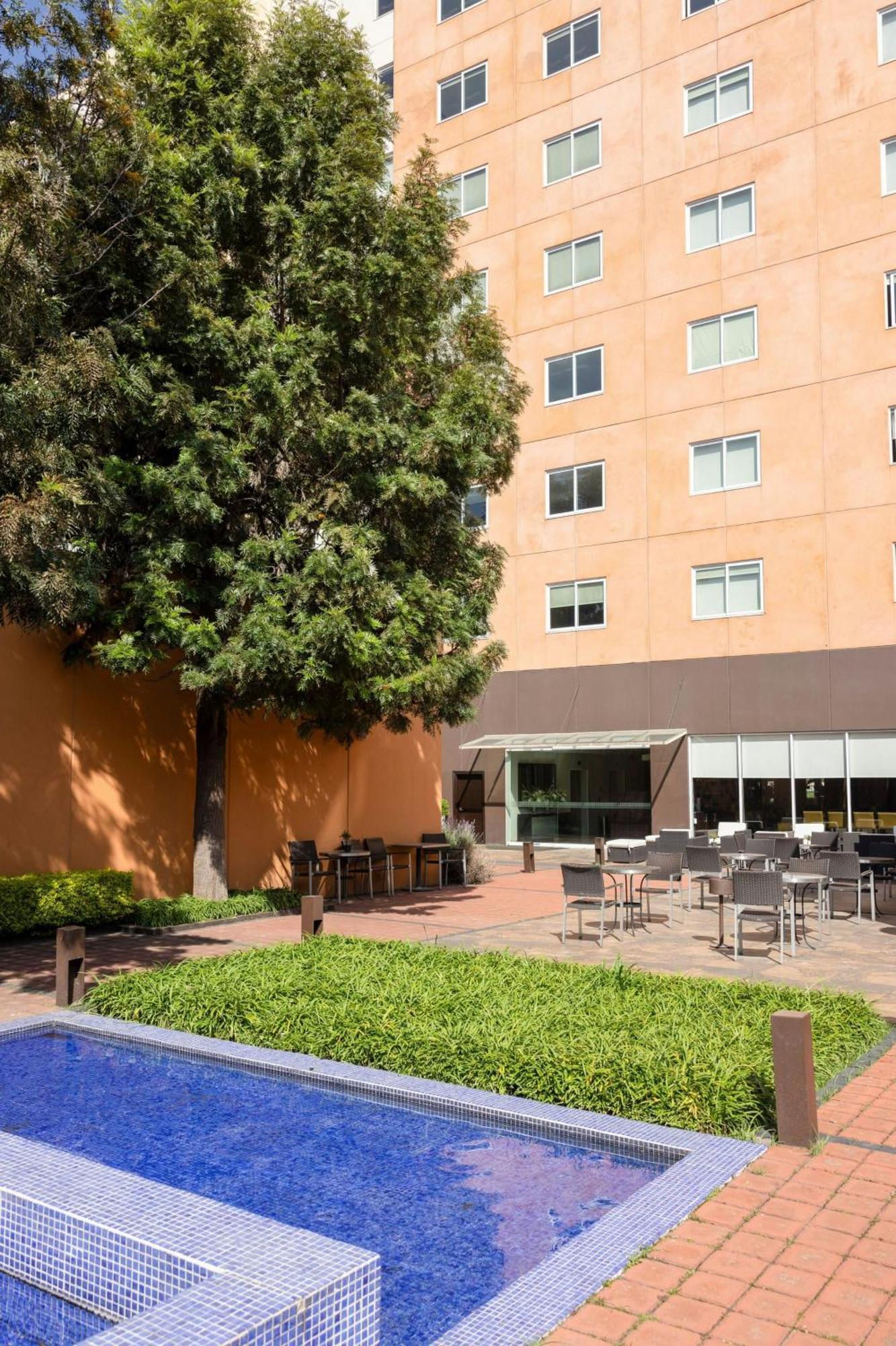 Courtyard Toluca Tollocan Buitenkant foto